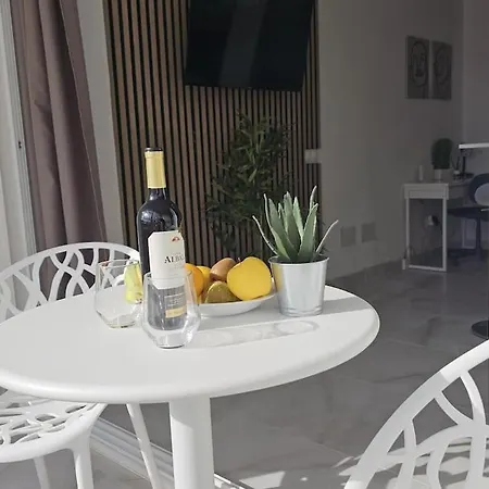 Verdiales Sunset Terrace. Balcony , Seasonal Pool And Great Views. Apartment